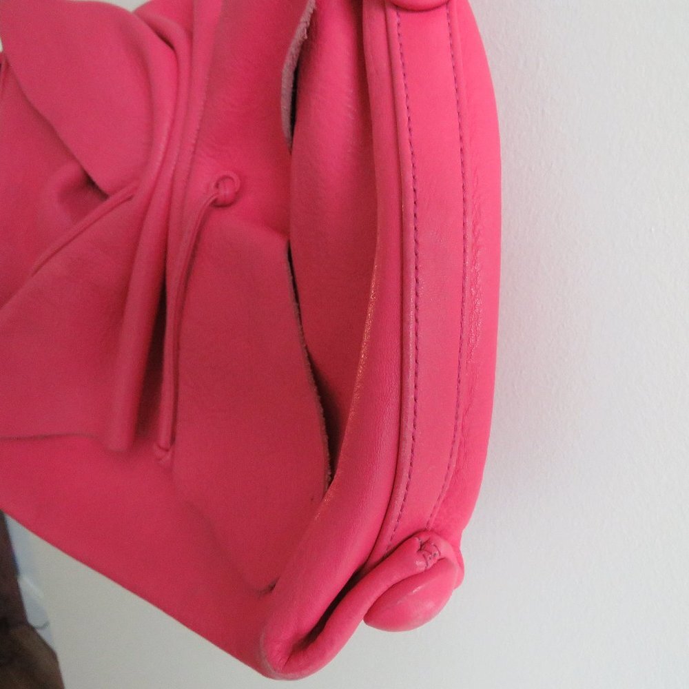 VINTAGE 80s CARLOS FALCHI Bubblegum Pink Leather Butterfly Slouch Crossbody Bag - Picture 7 of 16